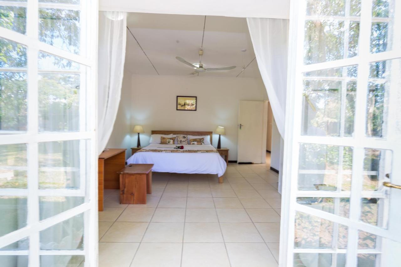 The Ad Lib Executive Lodge Lilongwe Exterior foto